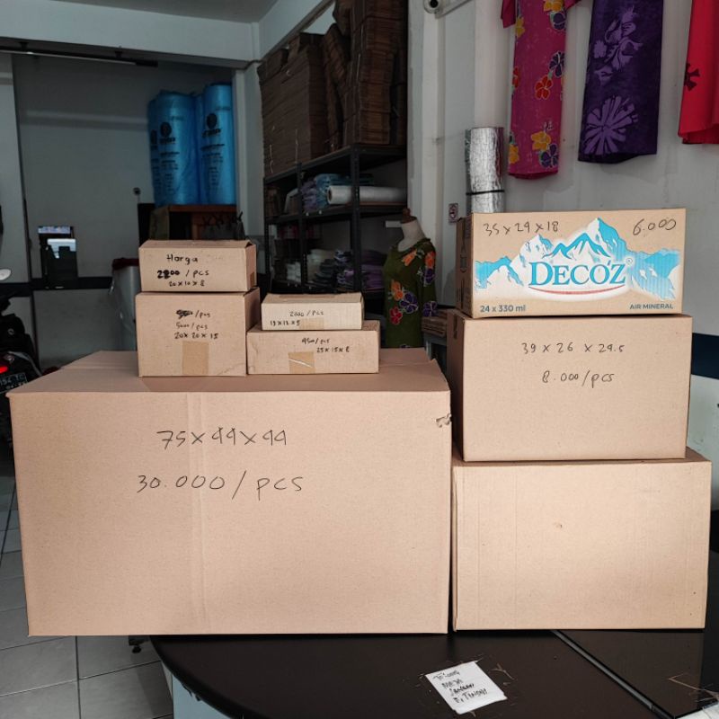

Kardus / Kotak / Box besar baru ukuran 75x44x44cm