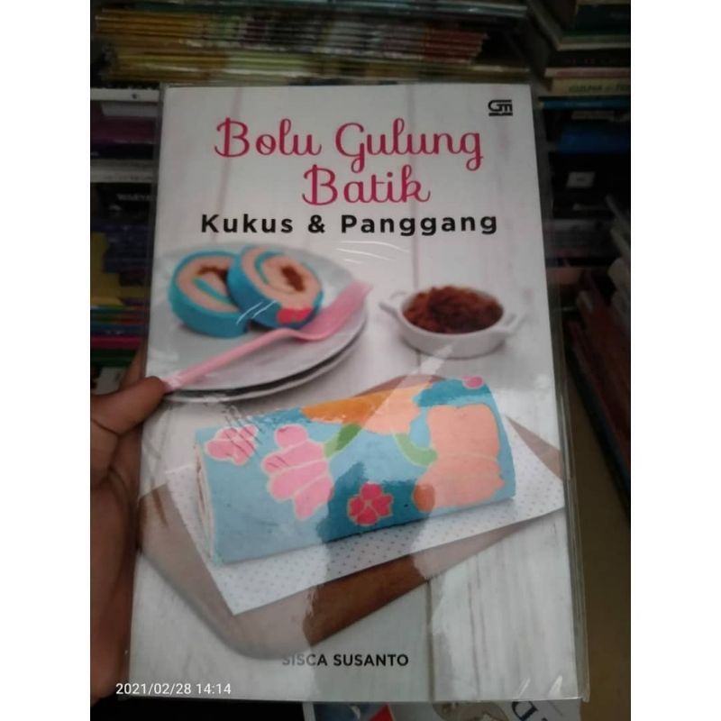 Bolu Gulung Batik Kukus & Panggang