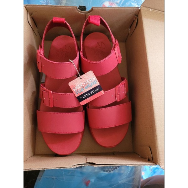 Sandal Wanita Skechers D'Lux Walker Red