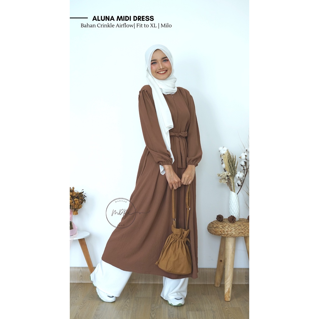 Aluna Midi Dress Wanita Remaja Muslim Busui Jumbo Bahan Crinkle Airflow Premium Fit to XL Terbaru / Dress Kondangan Simple Elegan Beraneka Warna / Gamis Lebaran Polos Mewah Kekinian 2022 / Fashion Muslim Wanita Syar'i Murah Beraneka Warna