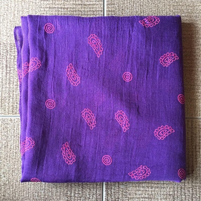 Jilbab Segi Empat Warna Ungu