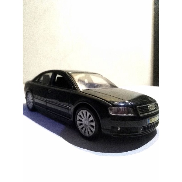 Maisto Audi A8