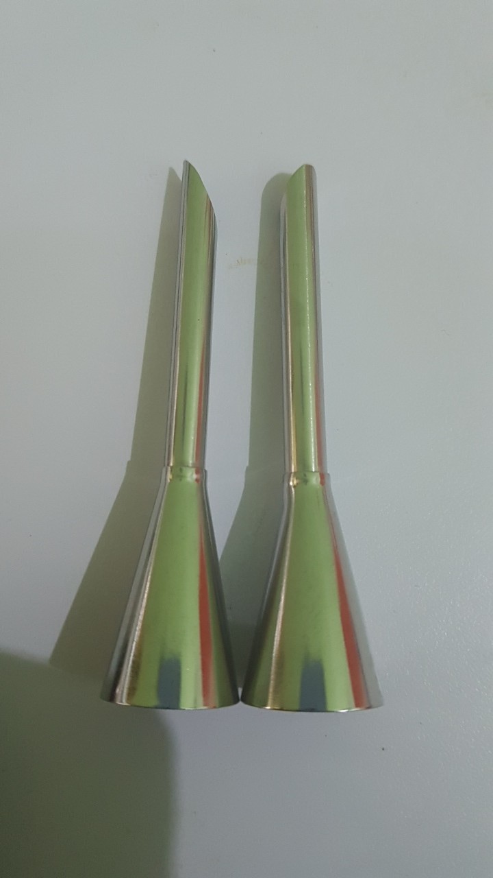 1pcs Cream Puff Mouth Icing Piping Nozzle Tip Stainless Steel Cupcake Puffs Injection Russian Syringe Puff Nozzle Tip Pastry Tool