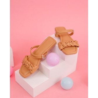 Deliwafa  - [SandalWanita]  Distika Sandal