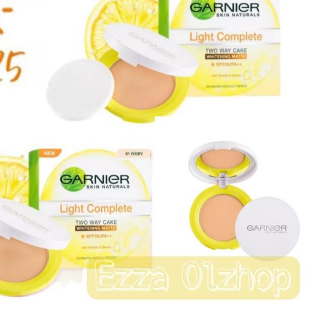 ☏ GARNIER Light Complete Two Way Cake - Ivory / Natural ➦