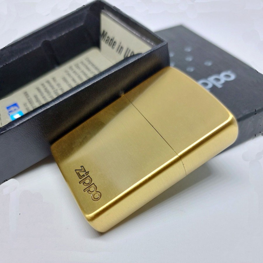 Korek Api Zippo Gold Matte Logo Zippo Premium