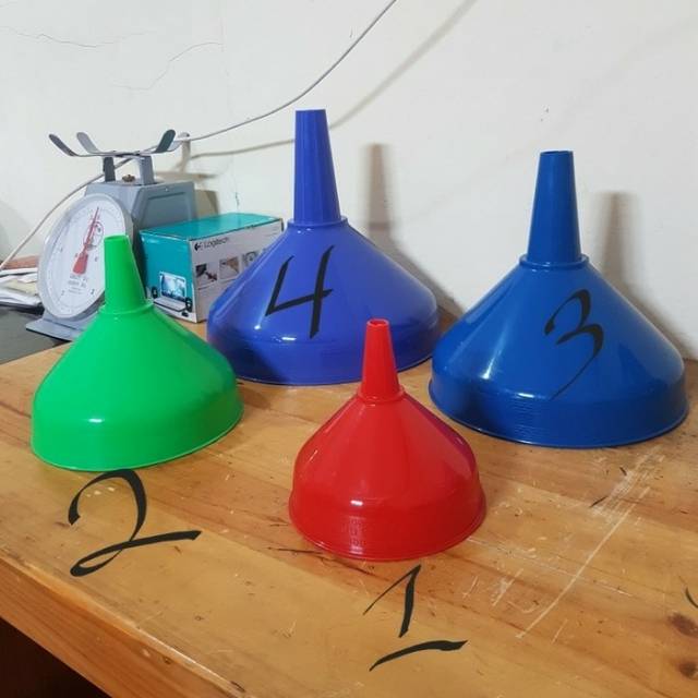 

Corong Plastik No.3 25cm