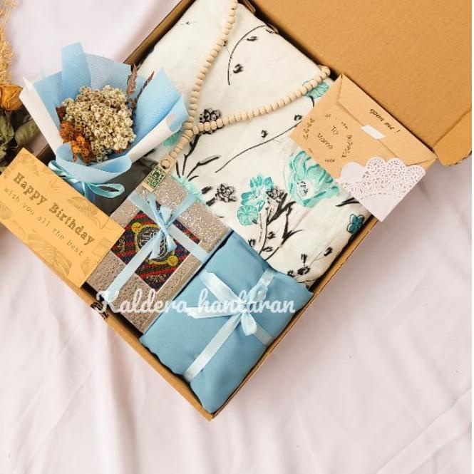 

BISA COD ✔️Hampers mukena rayon bali /hampers mukena dewasa /buket bunga /hampers hijab|SQ9