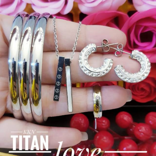 Titanium set perhiasan 2520f