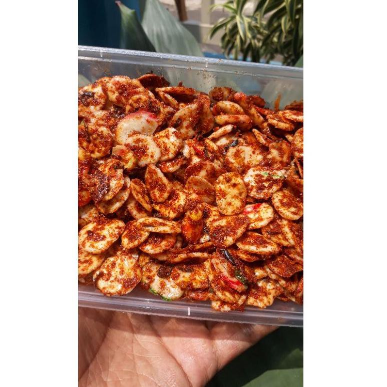 

Star 1.1 (PROMO) keripik Seblak / Seblak kering / kripik seblak KEMASAN BOX 150 GRAM