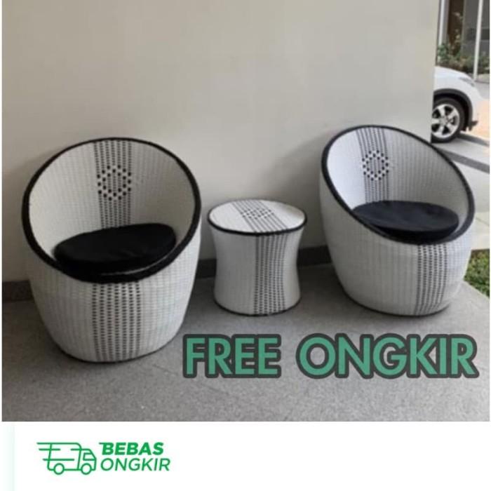 Meja Tamu Kursi Teras Meja Tamu Rotan Sintesis Gentong Putri