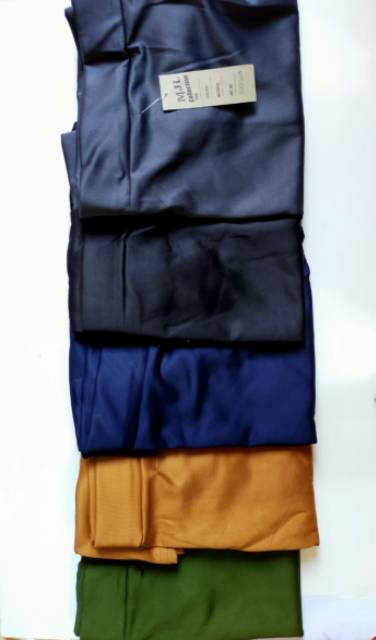 Rok Pendek Dewasa Bahan Scuba Premium