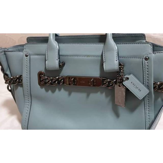 Coach swagger willow cloud size 27 prelove