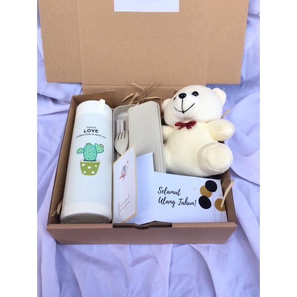 

Gift Box/hampers/kado pacar/Hadiah Ulang Tahun/Hadiah Wisuda/Hadiah Anniversary/B2/hampers /giftbox /parcel