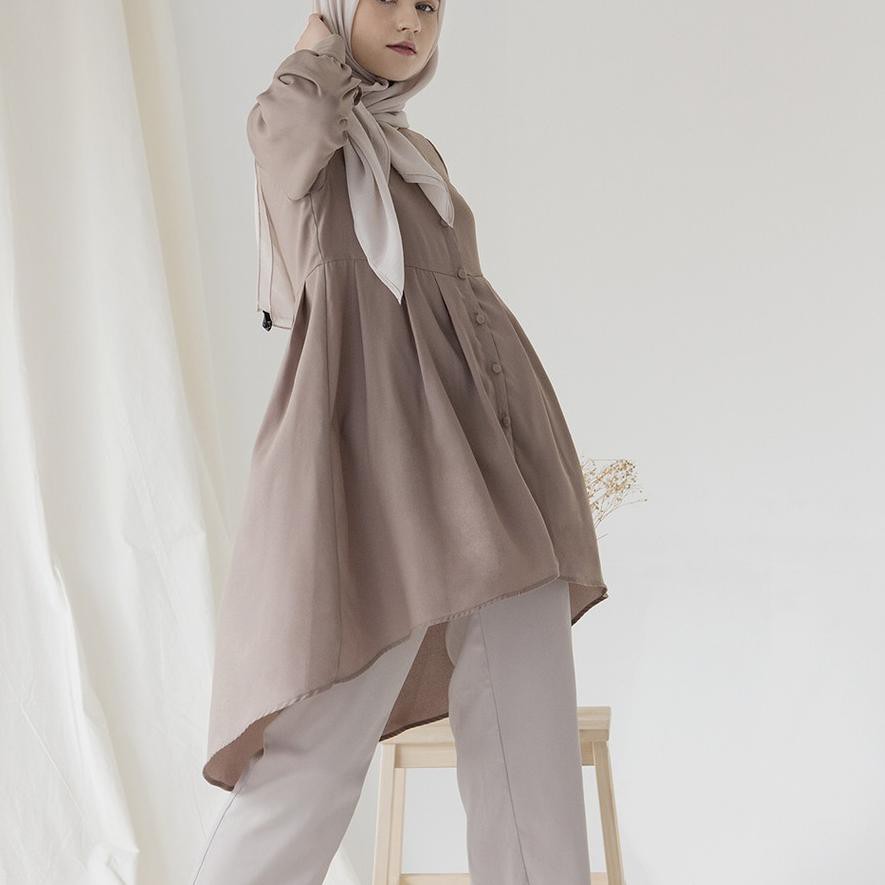 

KIW Aska Label - Taupe Naira