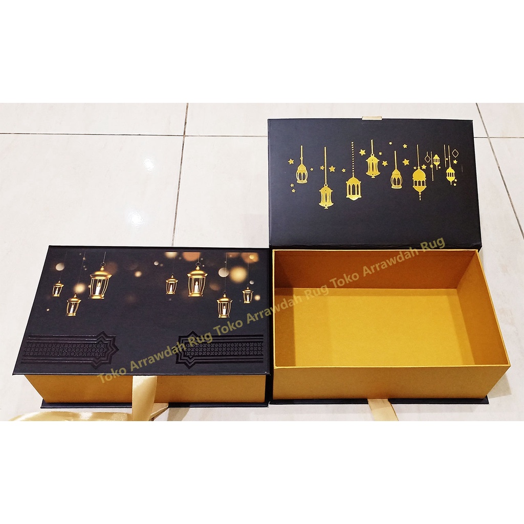 

Box Hampers/Hampers Kue/Hampers Kosong + Kartu Ucapan - D