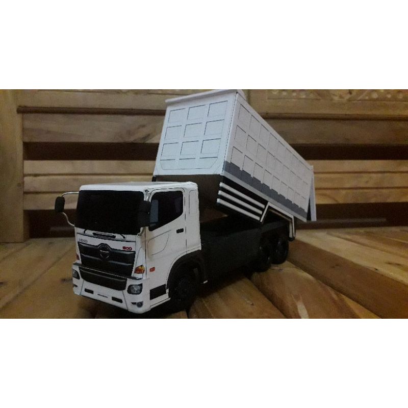 Miniatur Truck dump