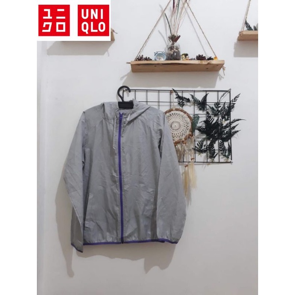 Uniqlo Jaket Sport Pria Second Original