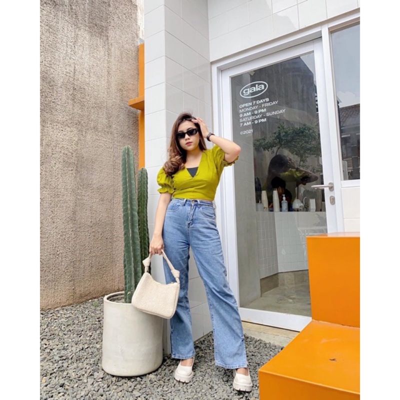 Emilie Top/Atasan Wanita/Top Crop Wanita/Top Crop Rayon