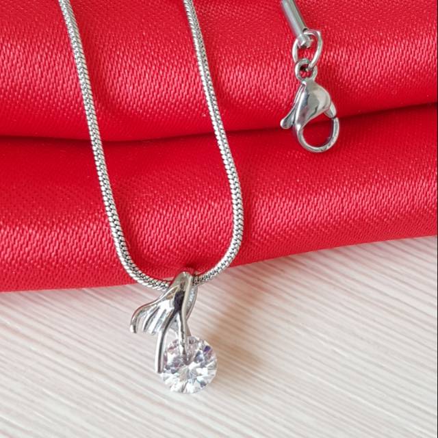 Kalung titanium / fashion import wanita / kalung antikarat import w