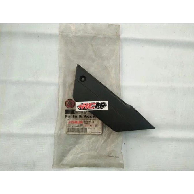 COVER SIDE 2 COVER BOX AKI ACCU VEGA-R VEGA R HITAM BLACK ORI ORIGINAL ASLI YAMAHA YGP 3S0-F1721-00