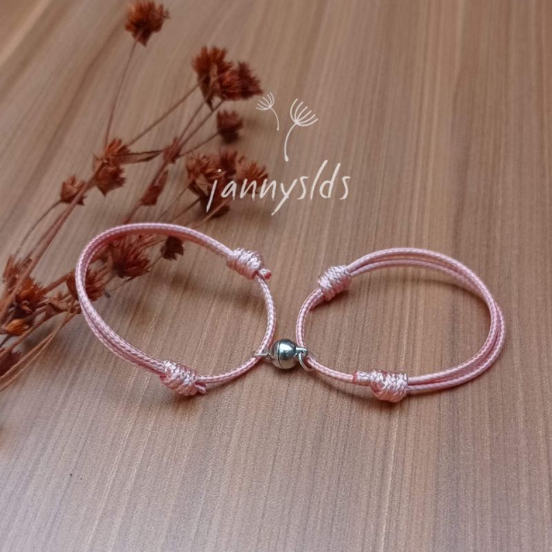 [2pcs] Gelang Couple Magnet Tali Hitam Polos Kapel Pasangan Sahabat Pria Wanita Tali Korea-Pink