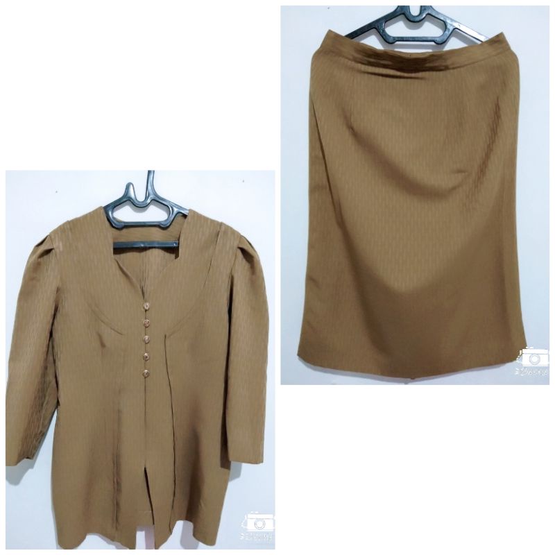 BAJU WANITA UNTUK ORANG TUA