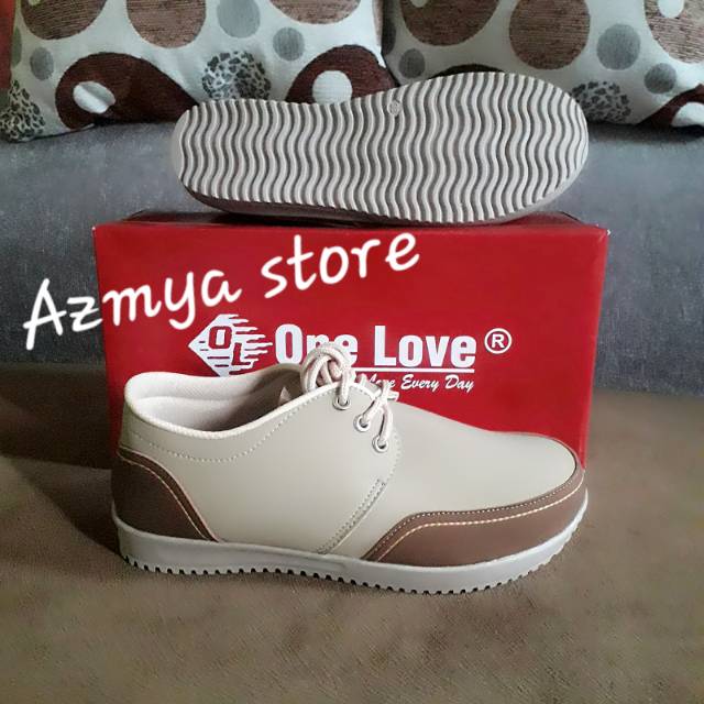 Sepatu wanita ONE LOVE
