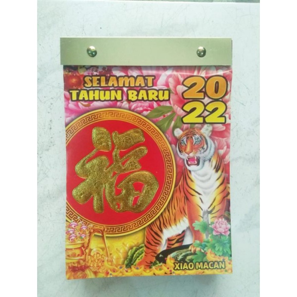

kalender harian sobek ukuran sedang 13x18 cm