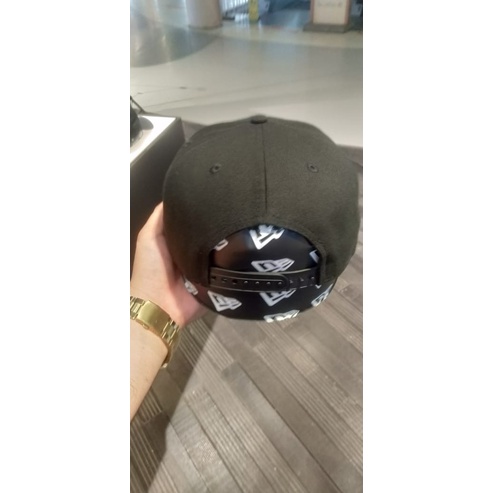 Topi New Era snapback black