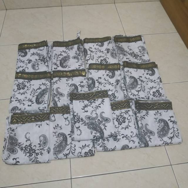 Saput putih /kamben bali putih