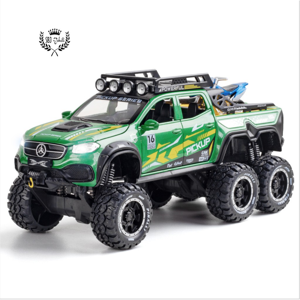 Diecast mobil X-CLASS 6X6 MERCEDES MONSTER X Metal Series Skala 1:28