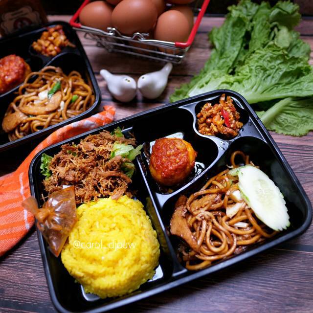 

Nasi kuning