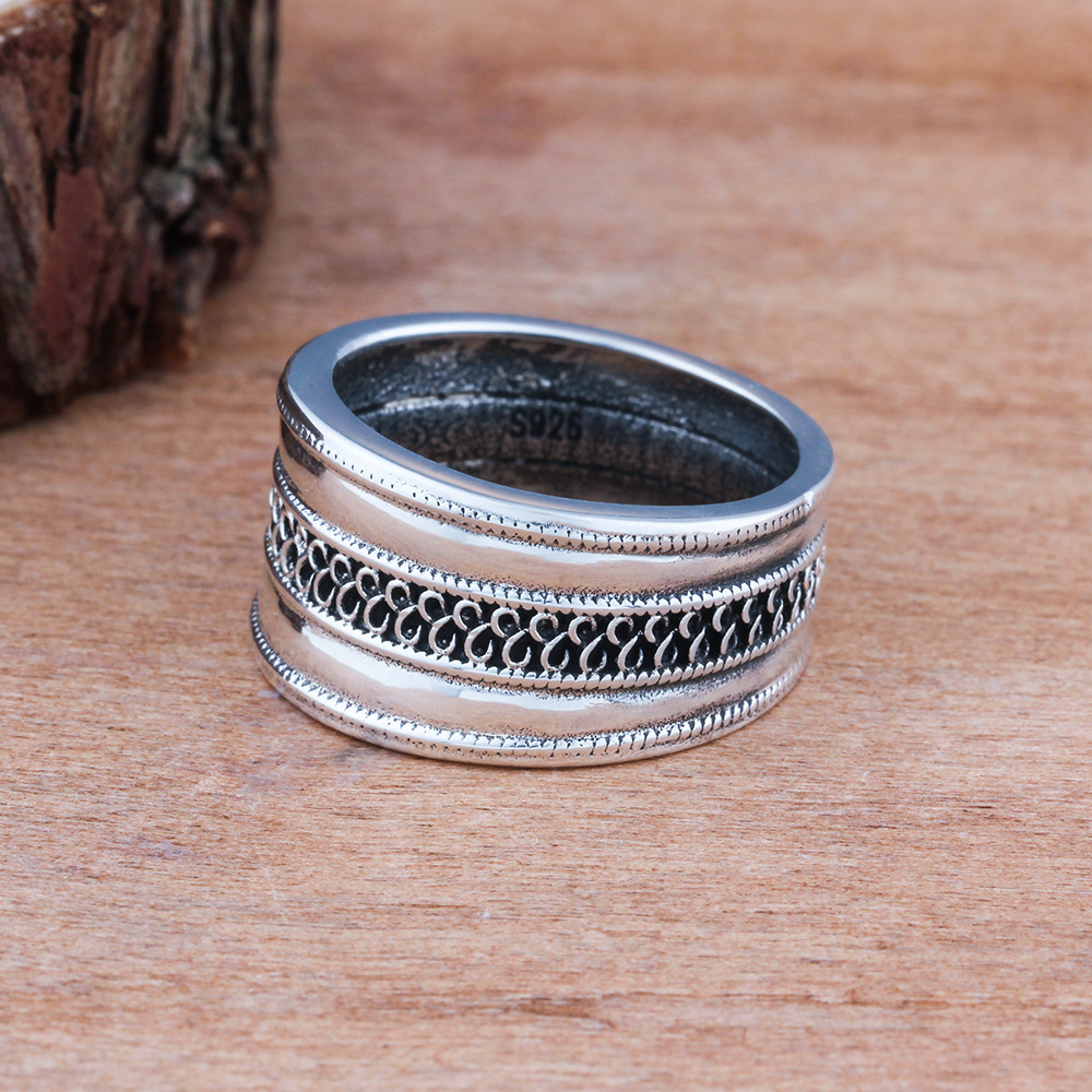 Hot selling personality domineering prehistoric saber-toothed tiger skull ring