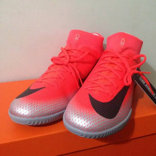Sepatu Futsal Nike Superfly 6 Academy CR7 IC Crimson Black Original