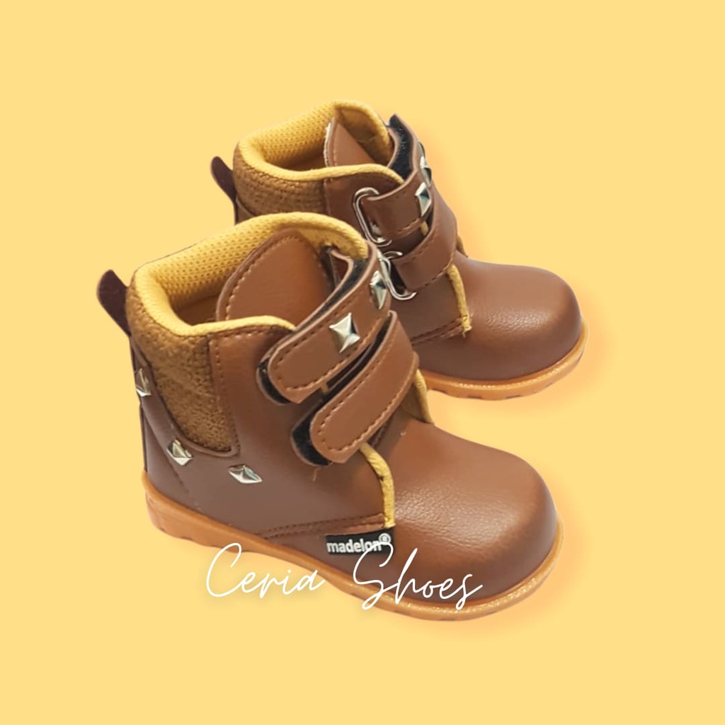 Sepatu Boots Anak Laki Laki Madelon Anti Slip Bahan Empuk Tebal Bots Cowo