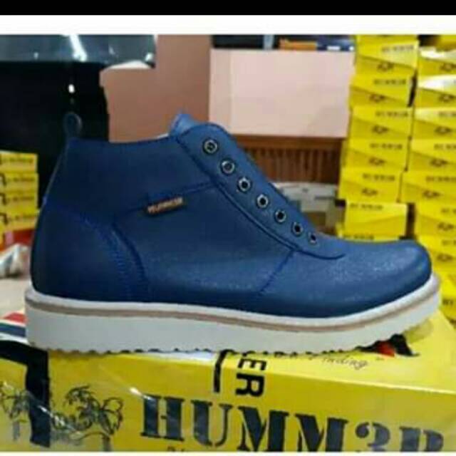 Sepatu boots Hummer