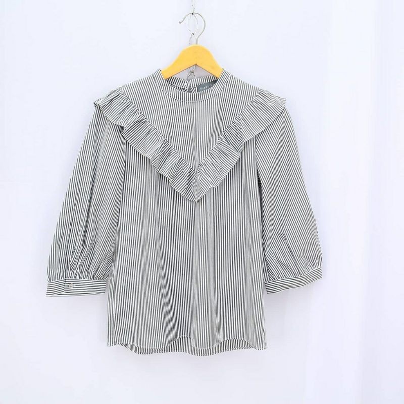 UNPEU FEMME Stripe Ruffle Top