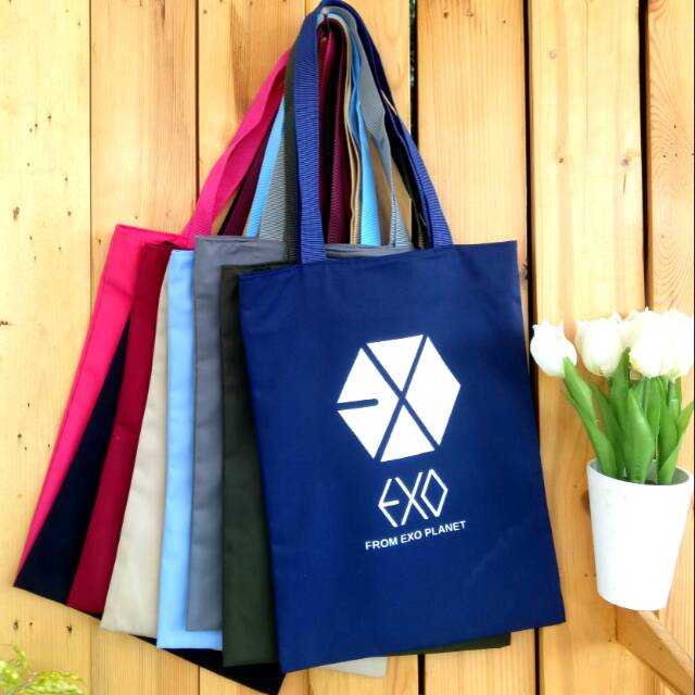 TOTEBAG KPOP / KOREA TAS TOTE [BISA BAYAR DI TEMPAT]