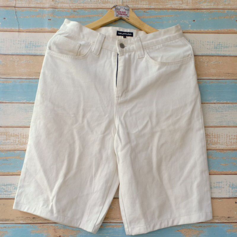 celana pendek thisisneverthat