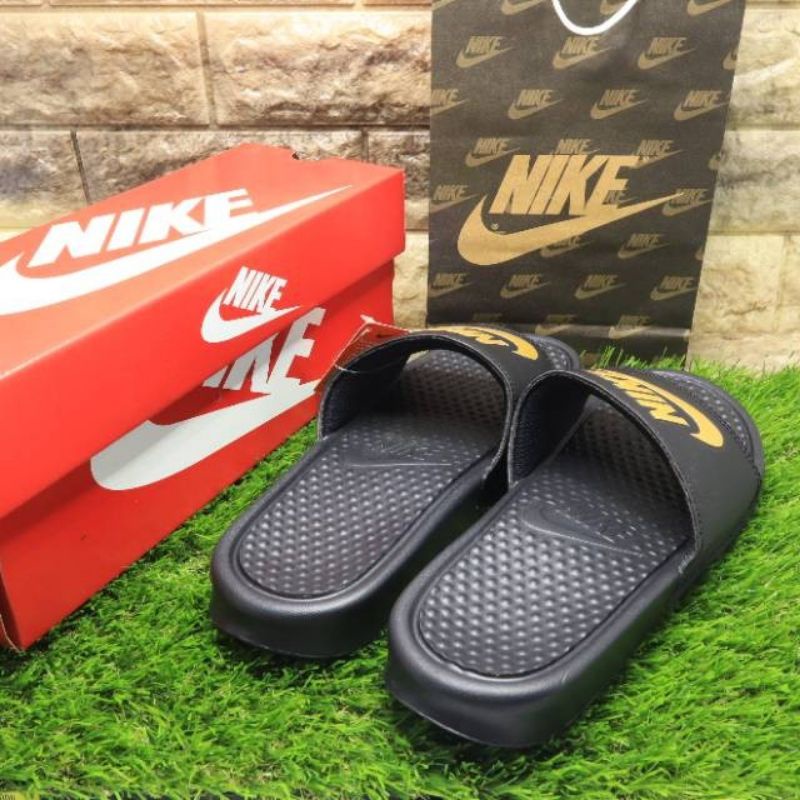 Sandal Slip-on Nike Benassi Pria Wanita Distro Termurah/sandal slop terlaris.-3