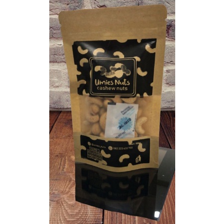 

kacang mete truffle (seasonal)