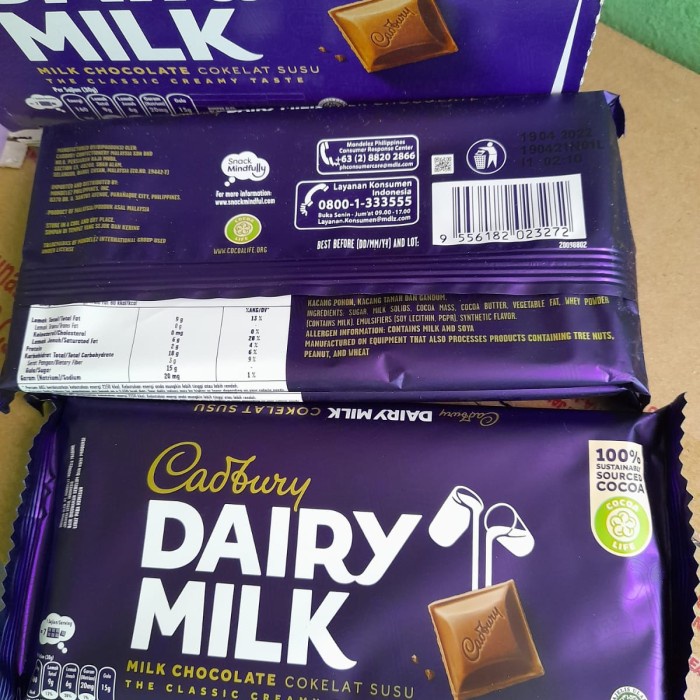 

COKELAT- LIMITED PROMO !! CADBURY DAIRY MILK 165 GR - CASHEW N COOKIES - MILK -COKELAT.