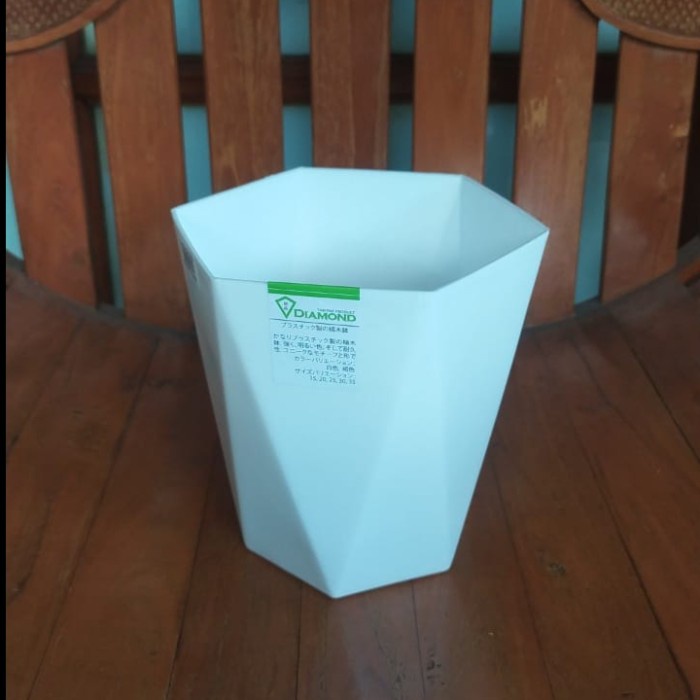 Pot Tabitha 20 Bening,Putih/Pot Diamond/Pot Plastik