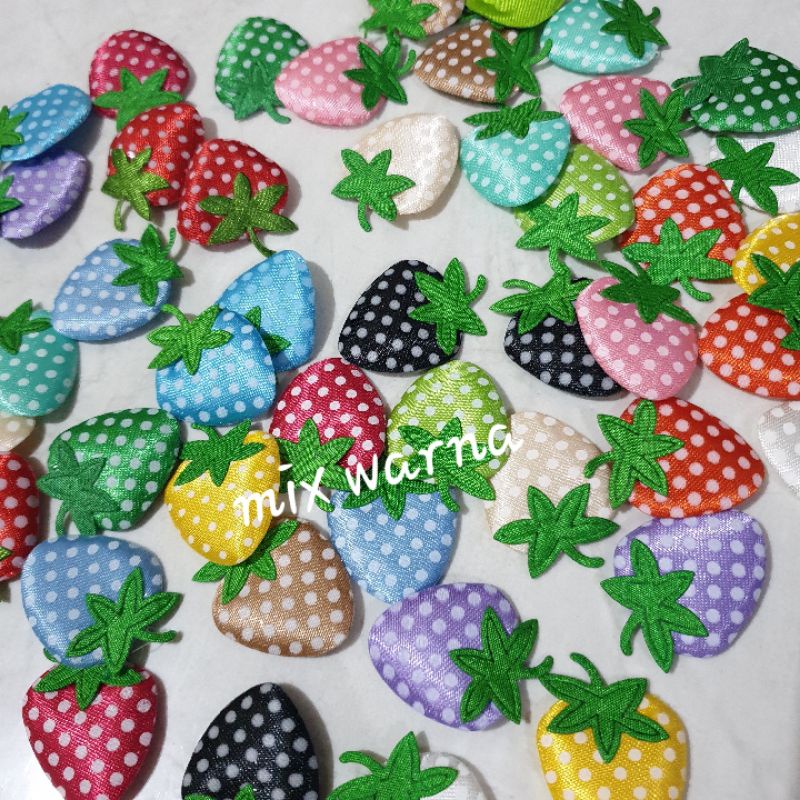 Aplikasi Strowberry Per 12 Pcs