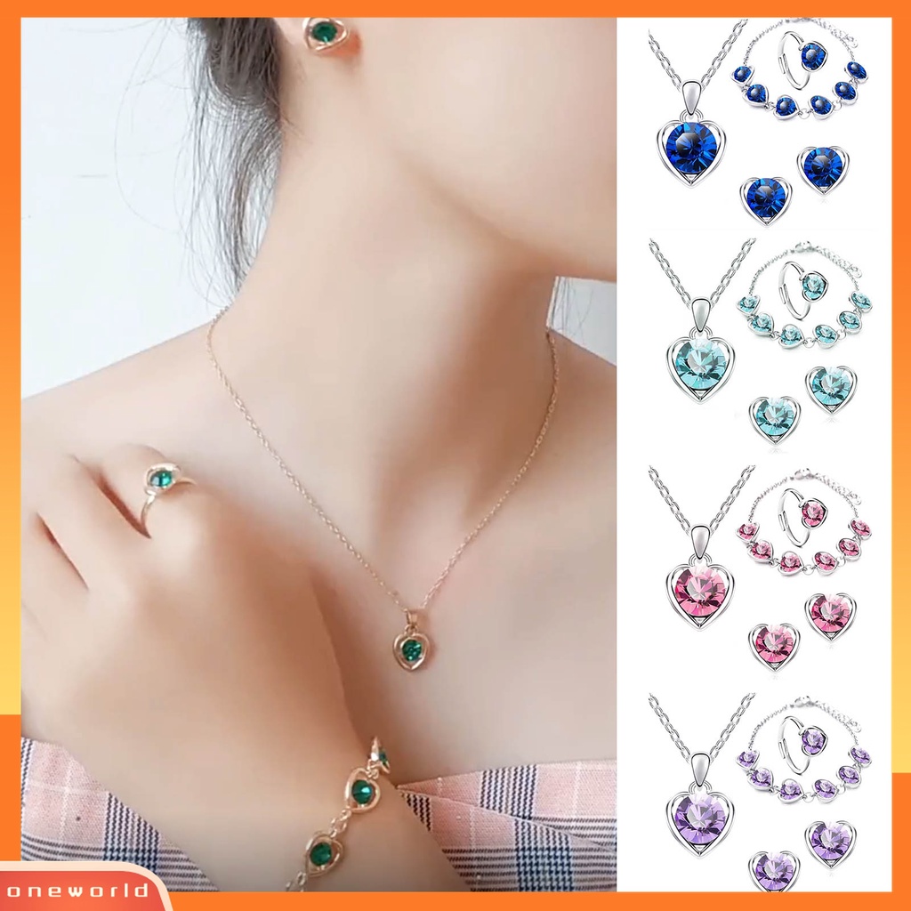4pcs / Set Perhiasan Kalung Anting Gelang Cincin Liontin Hati Berlian Imitasi Berkilau Dapat Disesuaikan Untuk Wanita