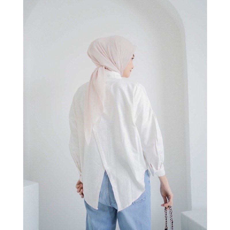 KEMEJA ATASAN WANITA OVERSIZE - Nelka Linen Shirt