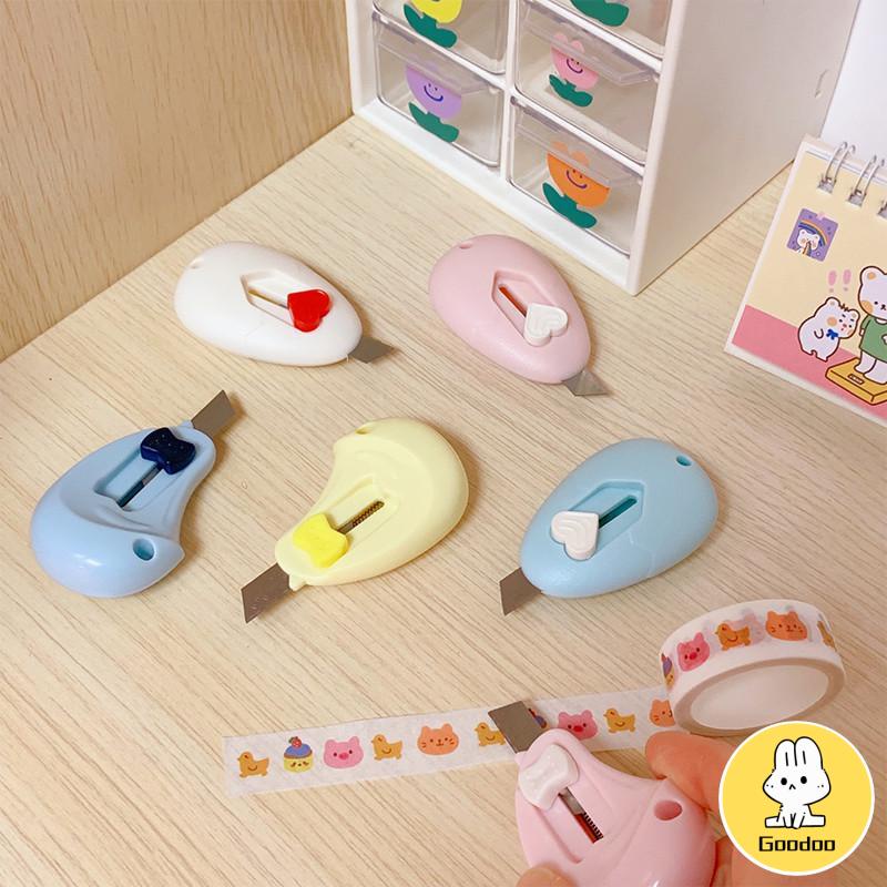 Cute Mini Portable Small Utility Knife Alat Perlengkapan Seni Siswa -Doo