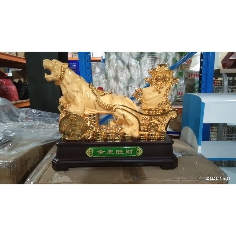 patung shio macan rejeki