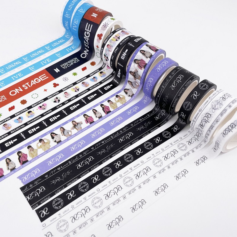 2pcs / set Stiker Kertas / Selotip Washi Motif BTS ENHYPEN IVE aespa Untuk Dekorasi Diary / Scrapbook DIY